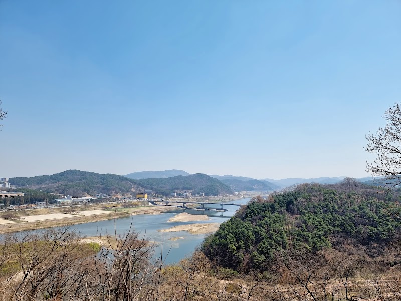 Buyeo & Gongju: Baekje's Old Capitals