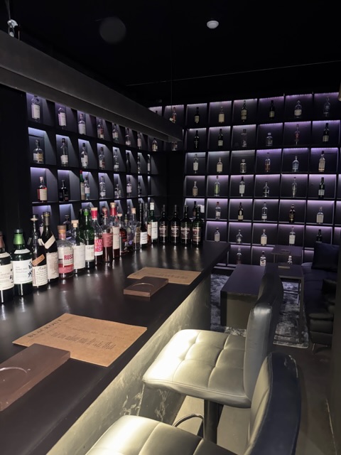 Blackout Jeju Bar